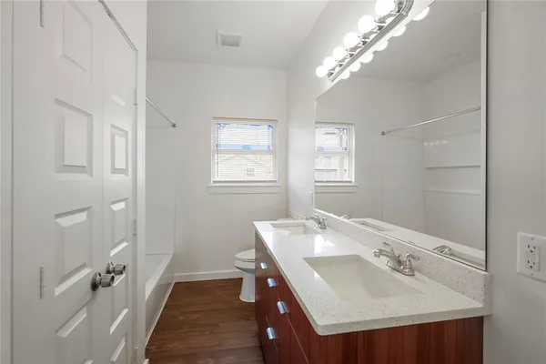 $2,100 | 10117 Royce Drive, Dallas, TX 75217