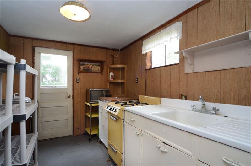 2974 Ridge Rd Extension Freedom, PA 15042 - Photo 19 of 25