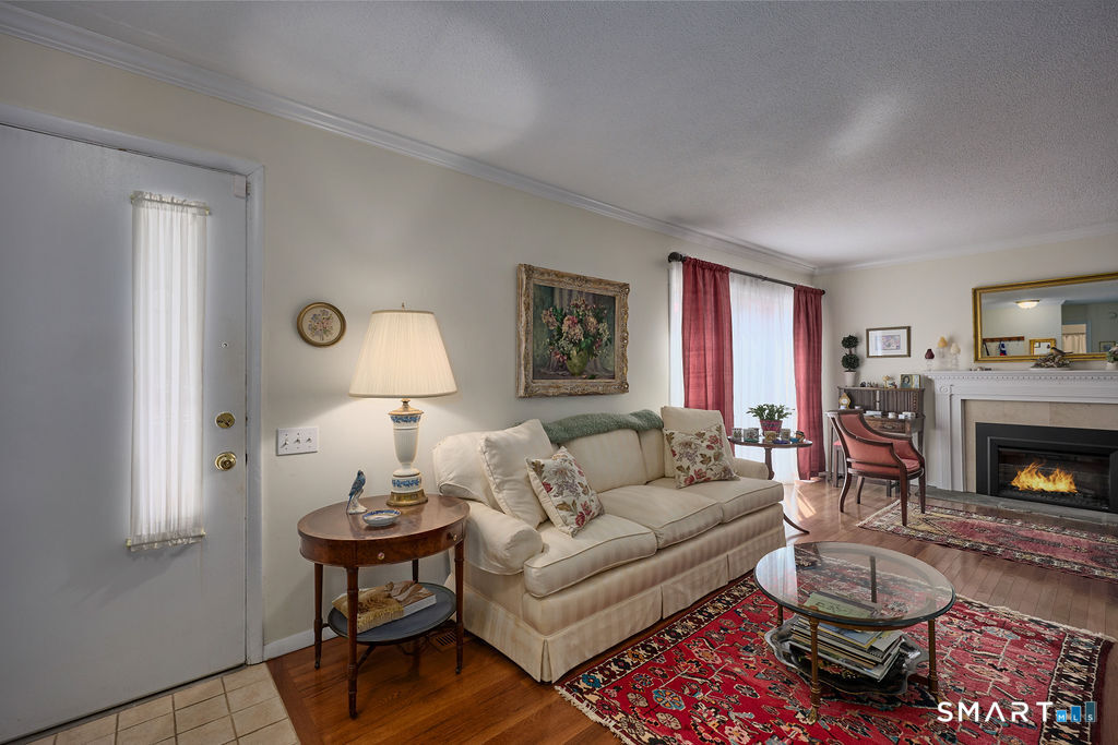 5 Grape Lane, Unit 5 Ridgefield, CT 06877 - Photo 4 of 23 Gallery Image 4
