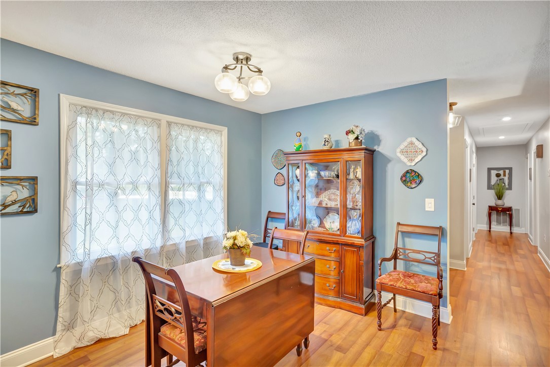 416 Van Martin Road Anderson, SC 29621 - Photo 18 of 38 Dining room