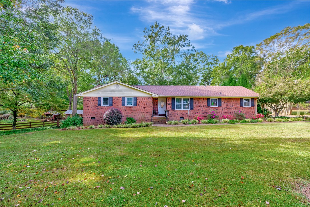 416 Van Martin Road Anderson, SC 29621 - Photo 2 of 38