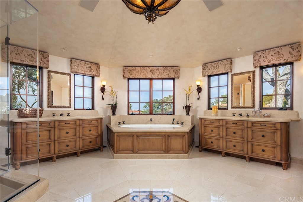 909 Vía Coronel Palos Verdes Estates, CA 90274 - Photo 37 of 59