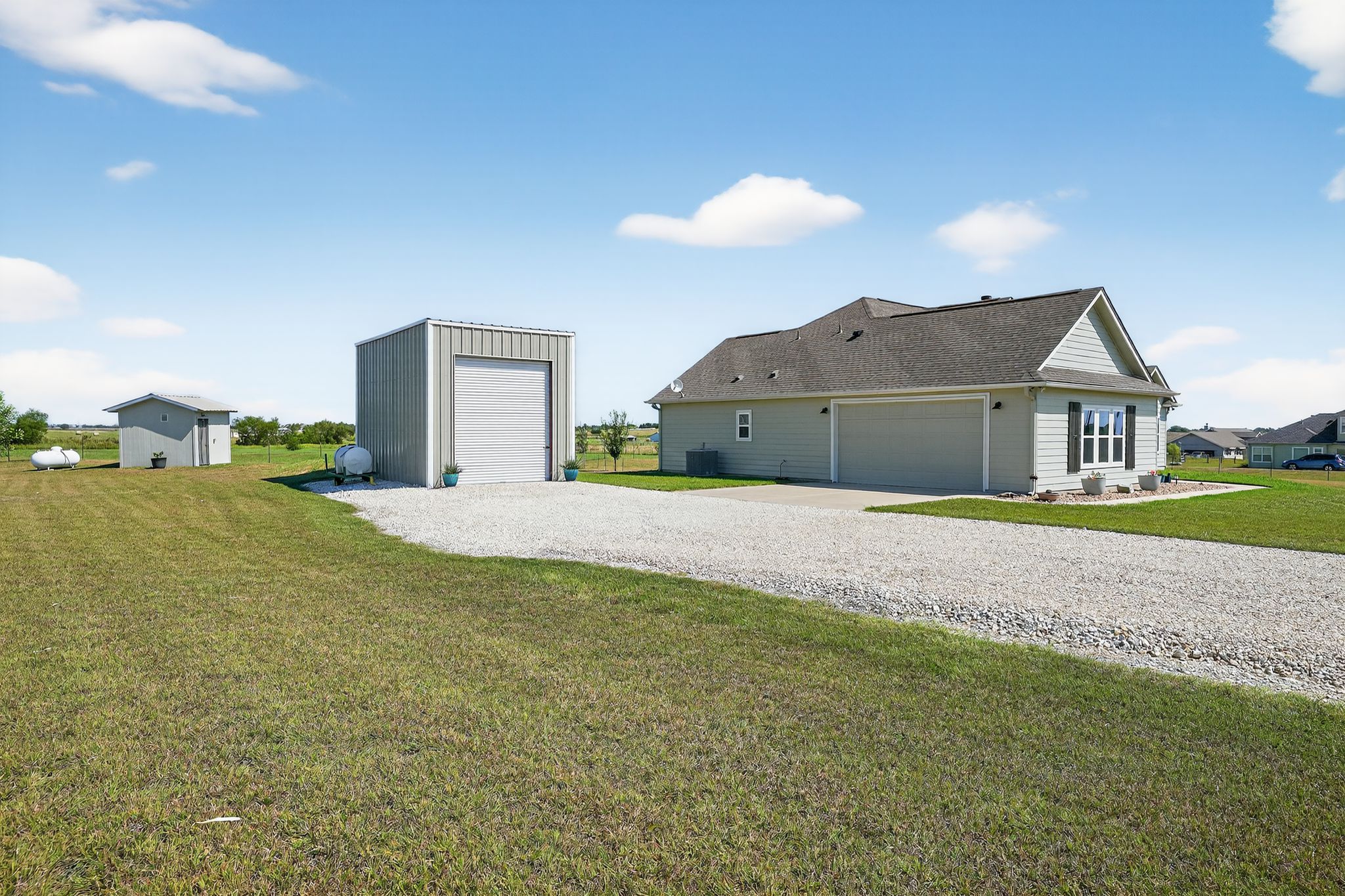 813 Cr 342 Road Granger, TX 76530 - Photo 3 of 32