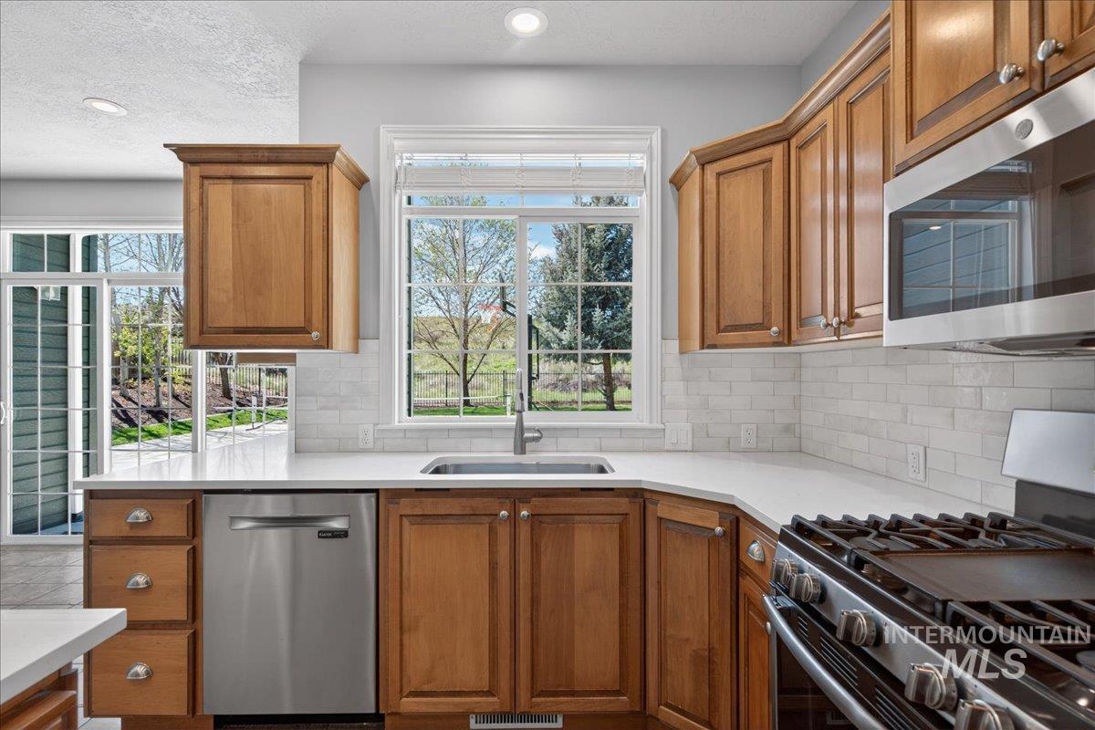 12935 North Schicks Ridge Road Boise, ID 83714 - Photo 9 of 44