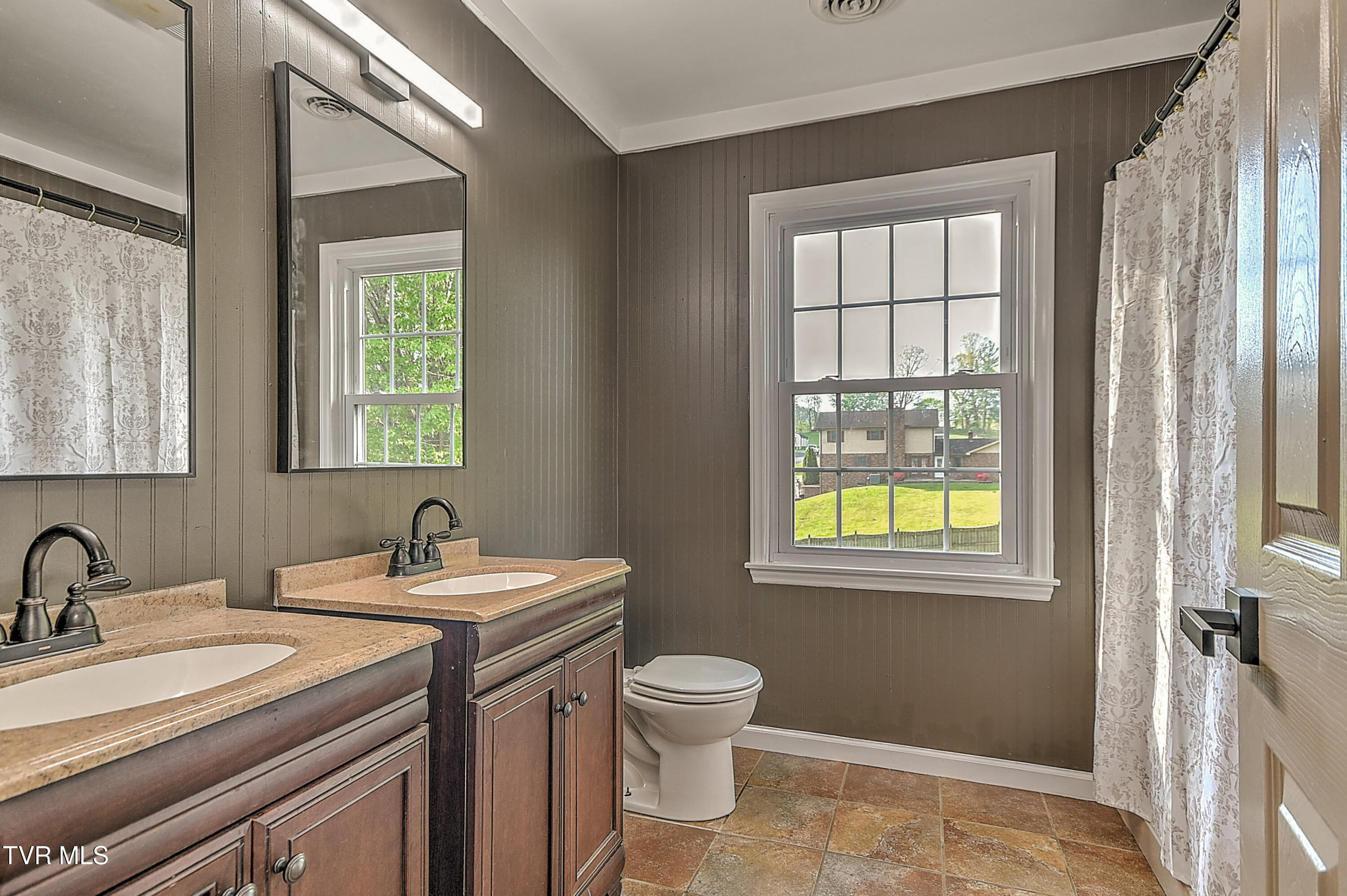 1420 Ruthbrooke Drive Mount Carmel, TN 37645 - Photo 38 of 59 1420 Ruthbrook EH-39