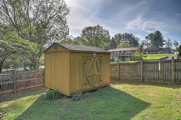 $419,000 | 1420 Ruthbrooke Drive, Mount Carmel, TN 37645