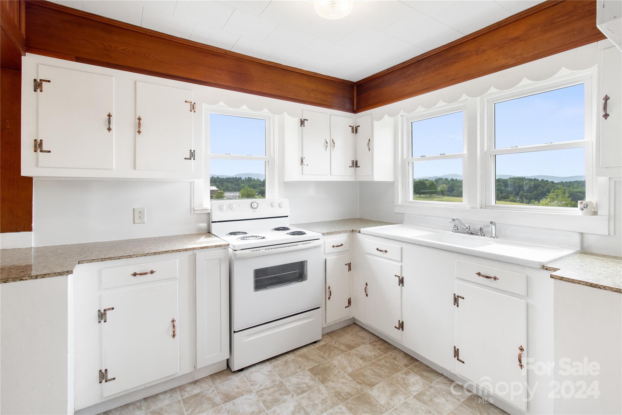 1288 Jupiter Road Weaverville, NC 28787 - Photo 15 of 44 Gallery Image 15