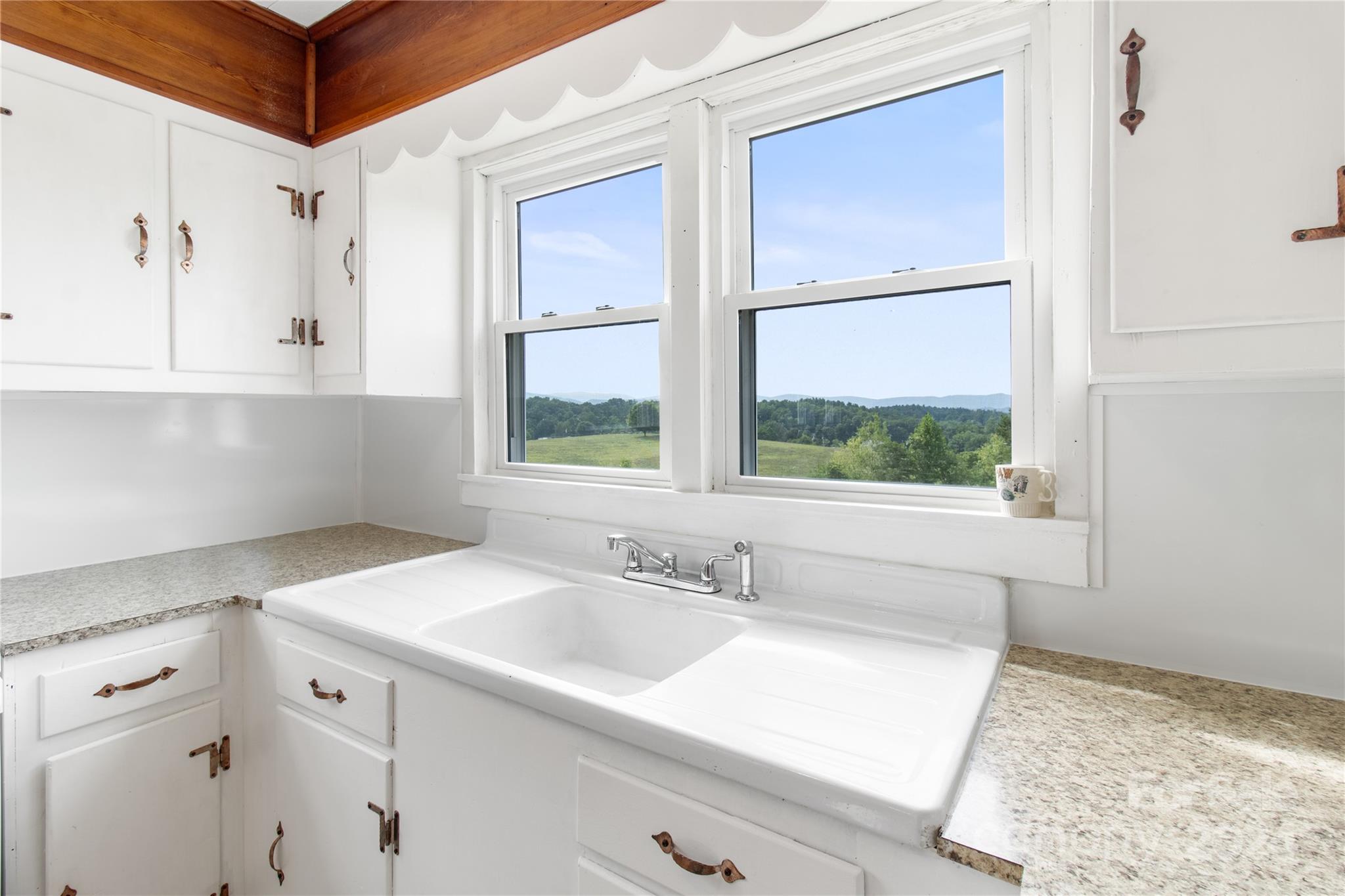 1288 Jupiter Road Weaverville, NC 28787 - Photo 16 of 44 Gallery Image 16