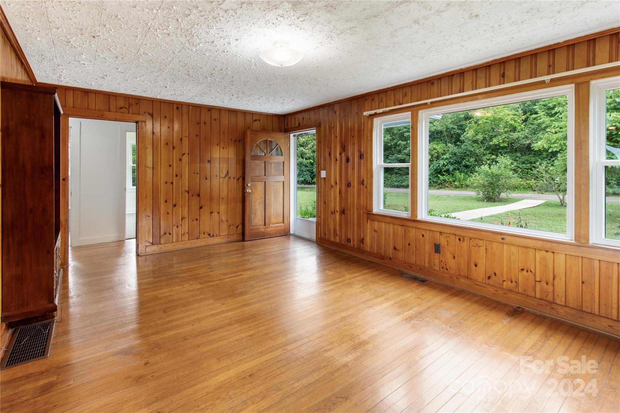 1288 Jupiter Road Weaverville, NC 28787 - Photo 8 of 44 Gallery Image 8