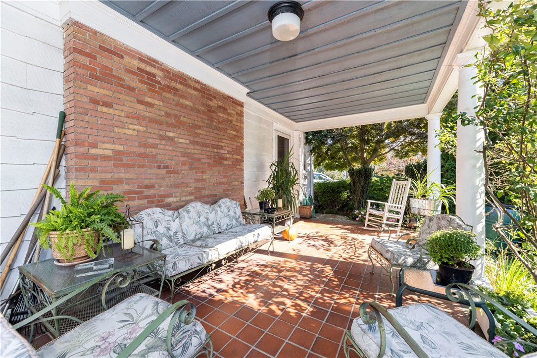 11 Elm Street Westerly, RI 02891 - Photo 11 of 44