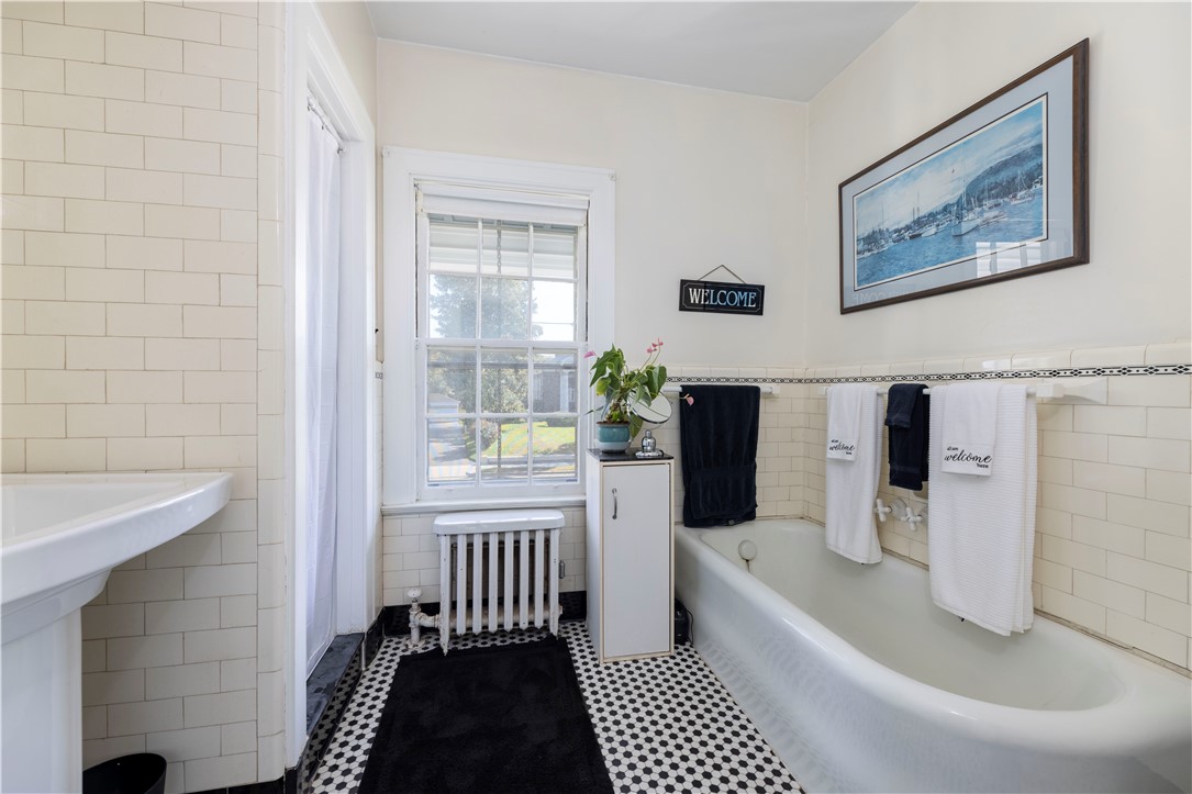 11 Elm Street Westerly, RI 02891 - Photo 15 of 44