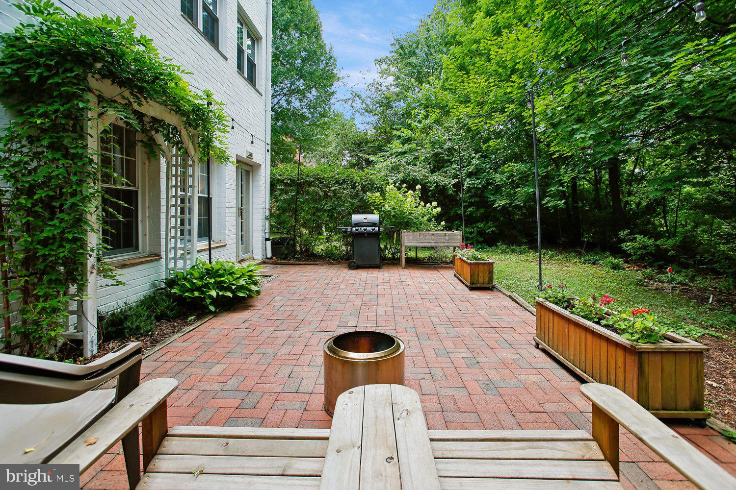 3376 Gunston Road, Unit 3376 Alexandria, VA 22302 - Photo 39 of 49 Patio