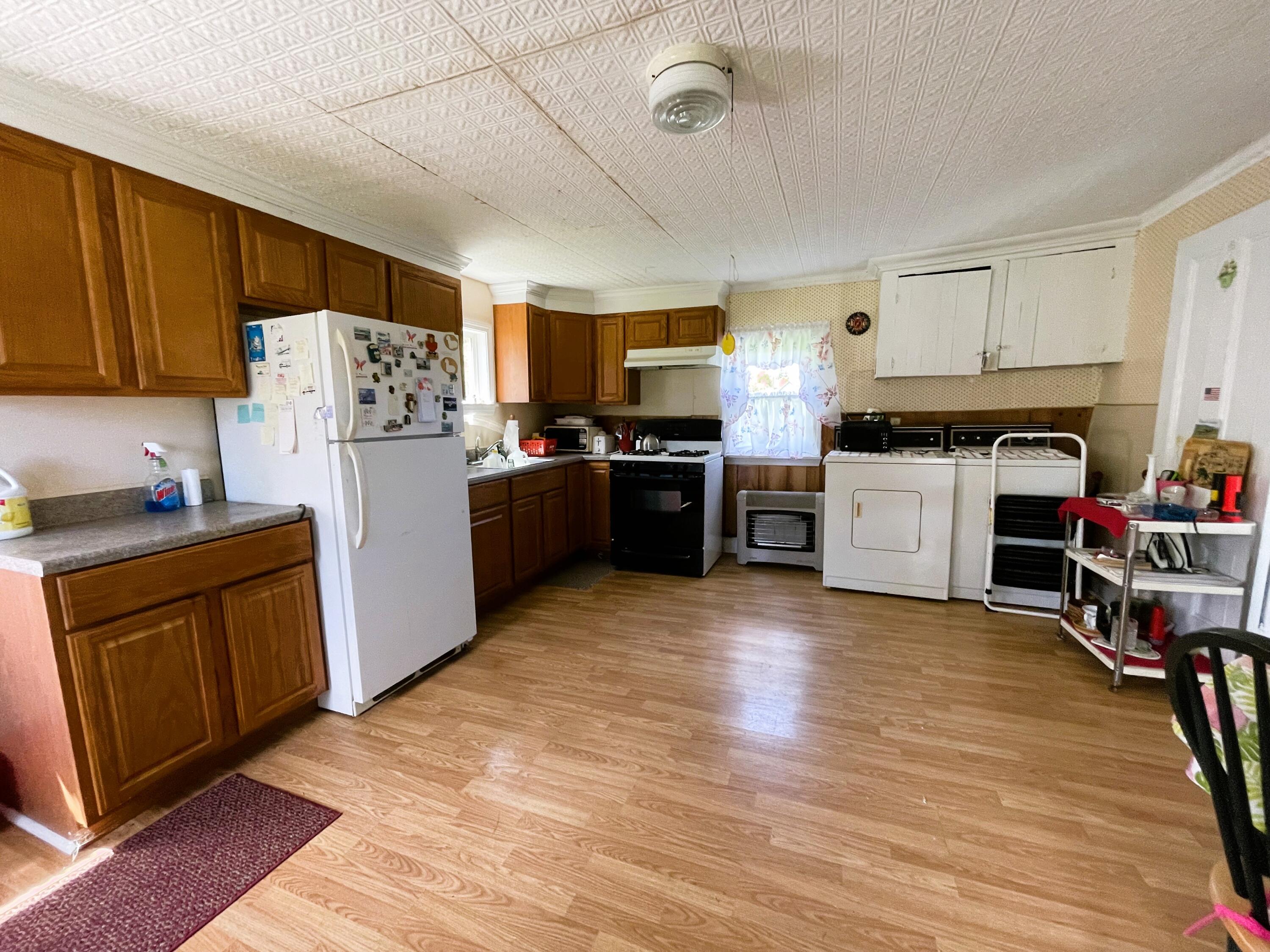 22 Rim Road Machiasport, ME 04655 - Photo 13 of 45 22 RIM KITCHEN 2