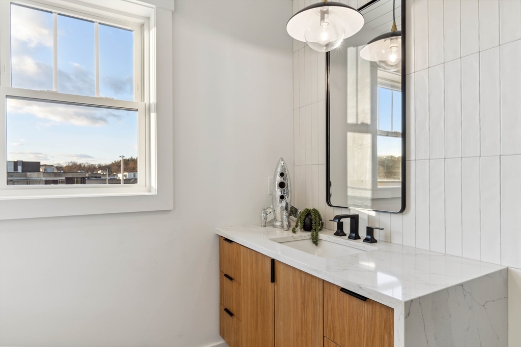 32 Birch Brook Road, Unit 24 Lynn, MA 01905 - Photo 29 of 38 Gallery Image 29