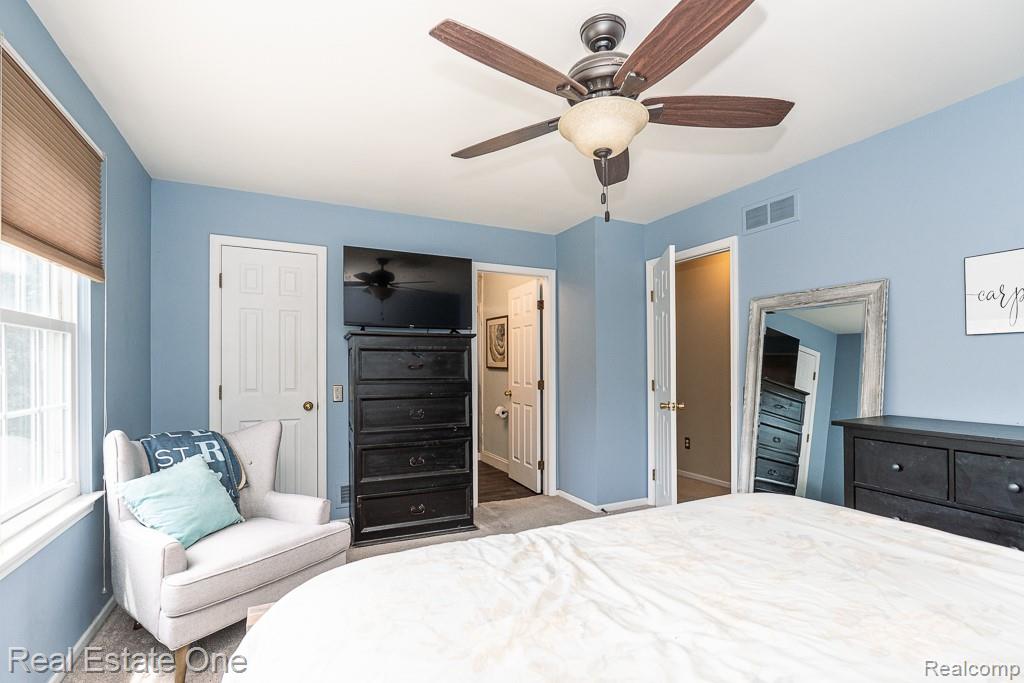 606 Whitney Drive Rochester, MI 48307 - Photo 28 of 42 606 Whitney_MLS-026.jpg