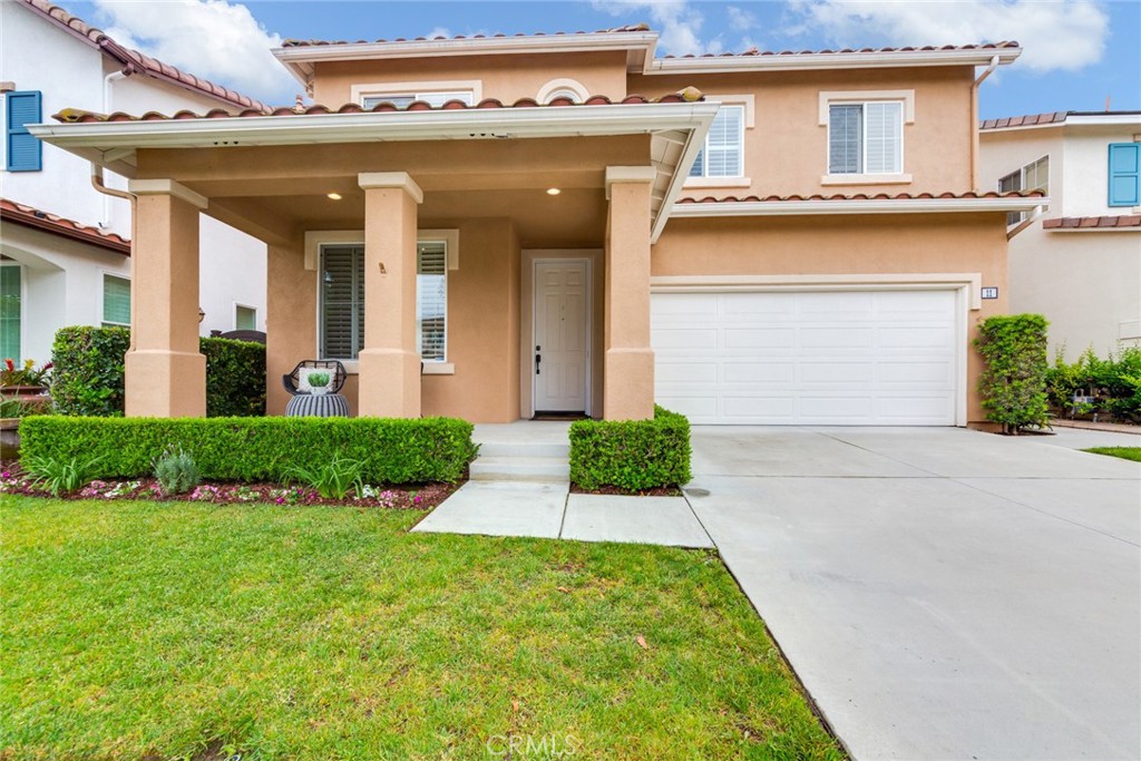 Beautiful Single Family Residence in West Irvine with 2 Car Garage