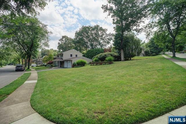 31 Clinton Lane Wayne, NJ 07470 - Photo 37 of 38