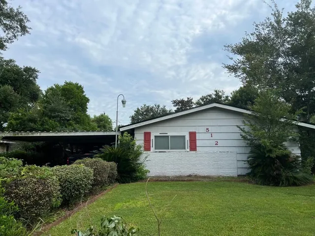 $130,000 | 512 Camellia Avenue, Orange, TX 77630