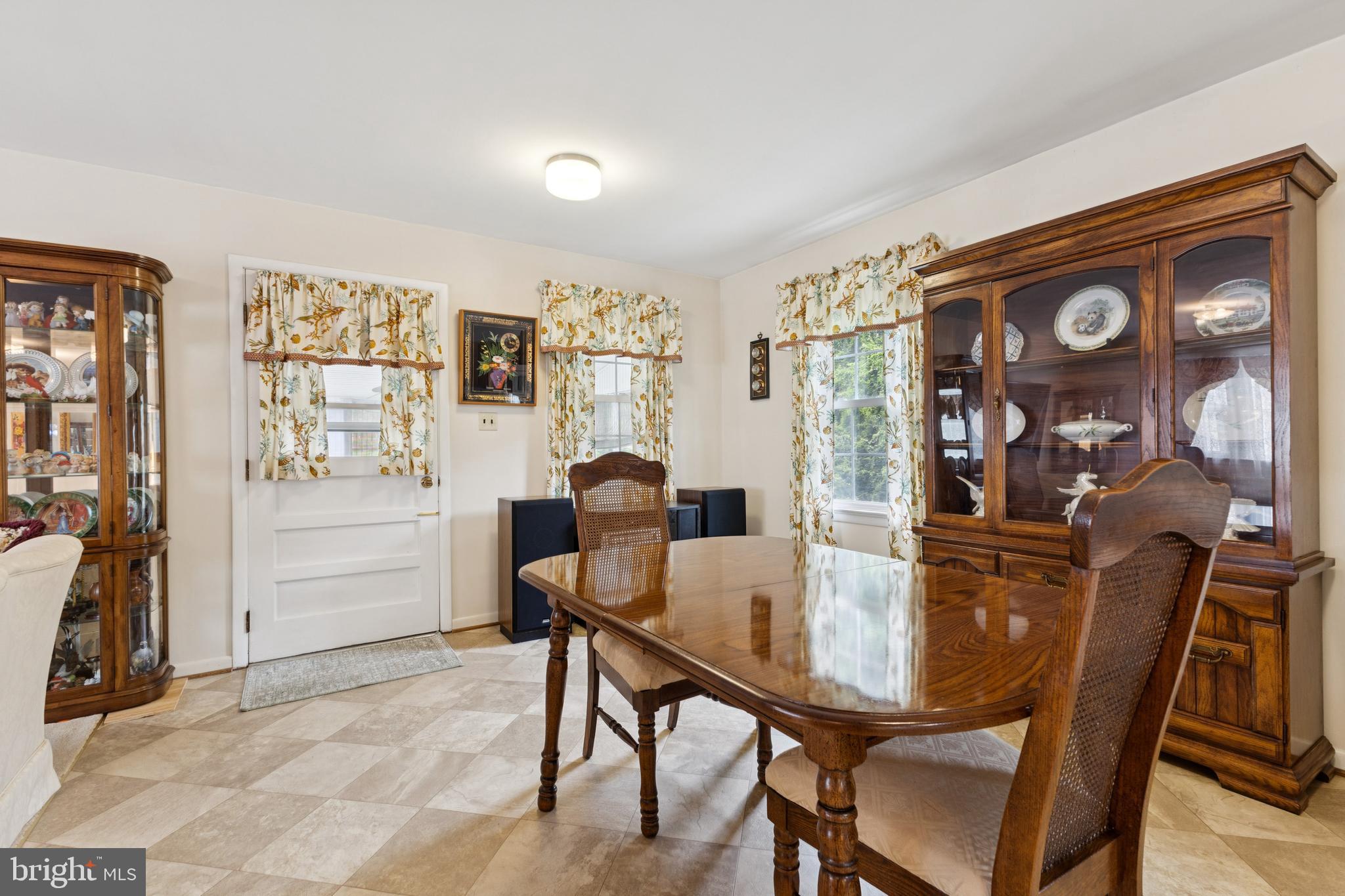 2885 Sweden Point Road Marbury, MD 20658 - Photo 11 of 35 Dining Area