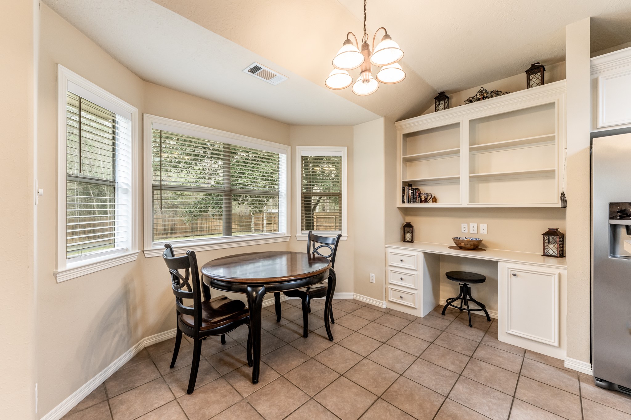 3658 Red Bud Lane Huntsville, TX 77340 - Photo 8 of 22