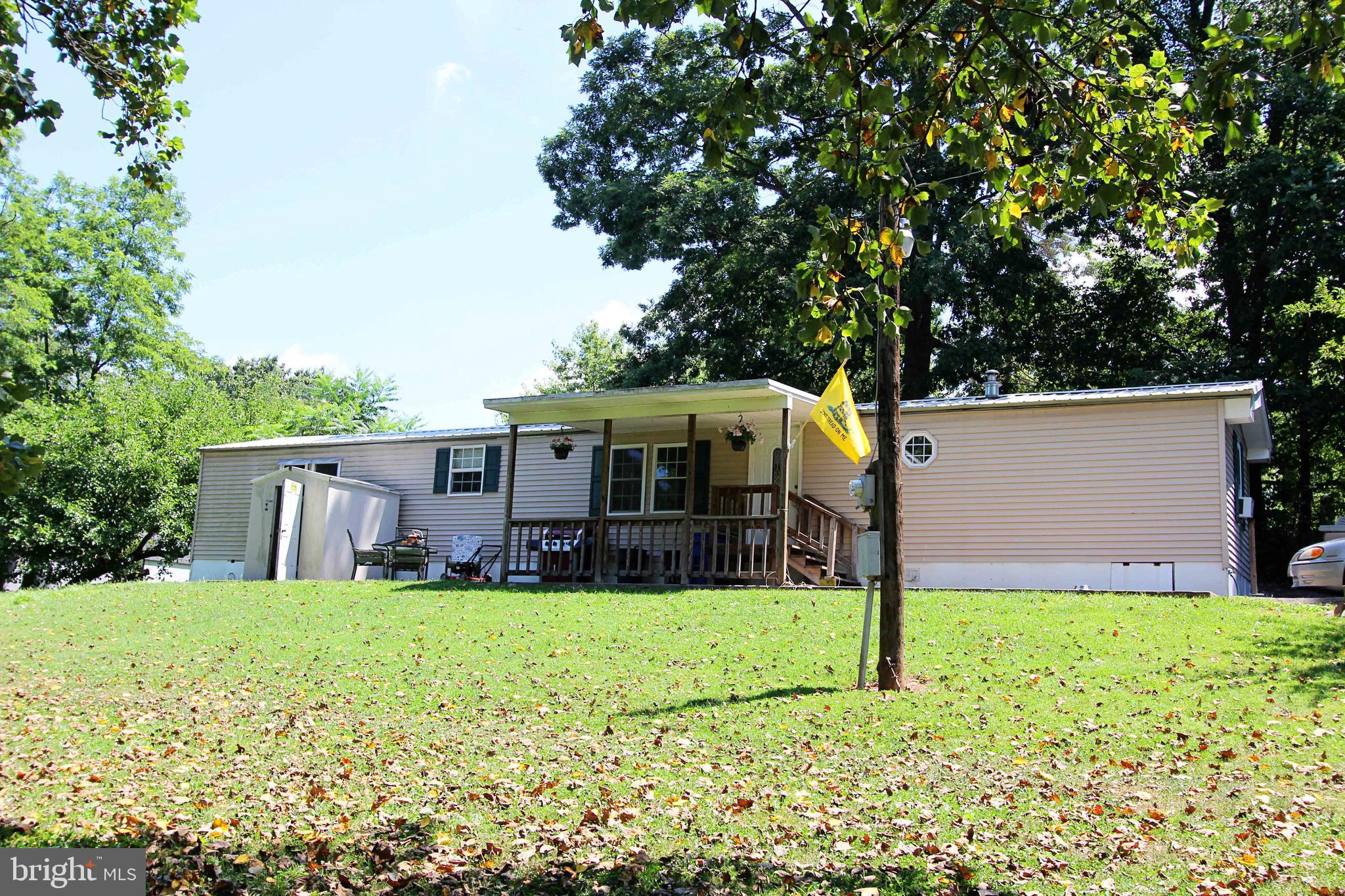 65 Pine Tree Road Manchester, PA 17345 - Photo 2 of 15