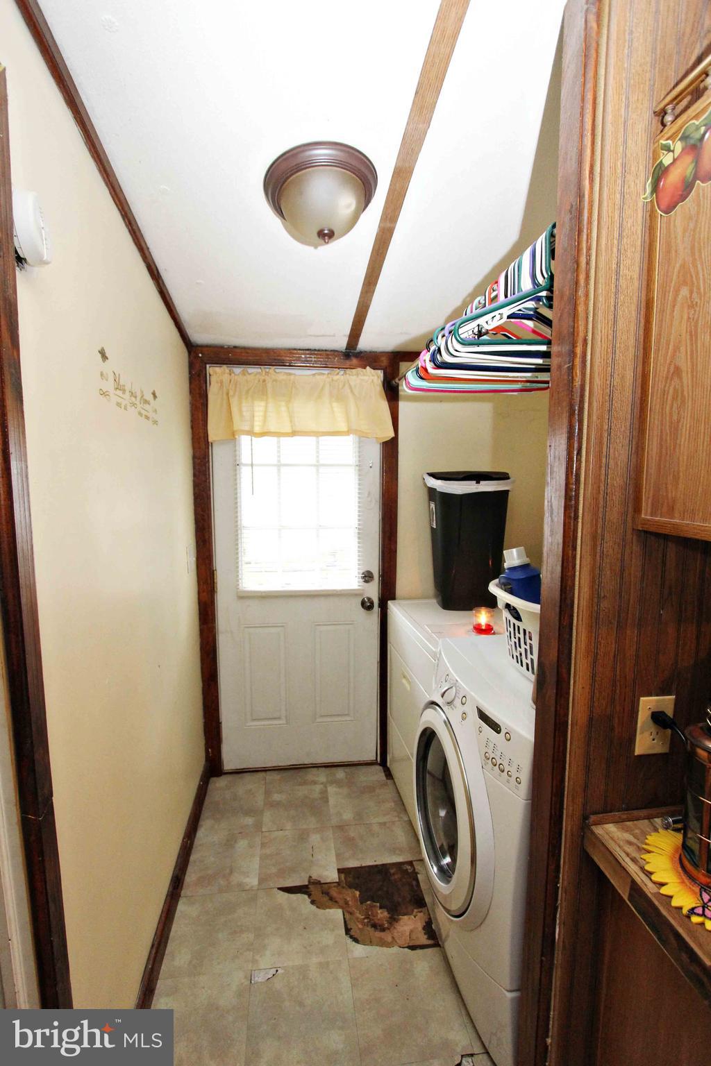 65 Pine Tree Road Manchester, PA 17345 - Photo 8 of 15