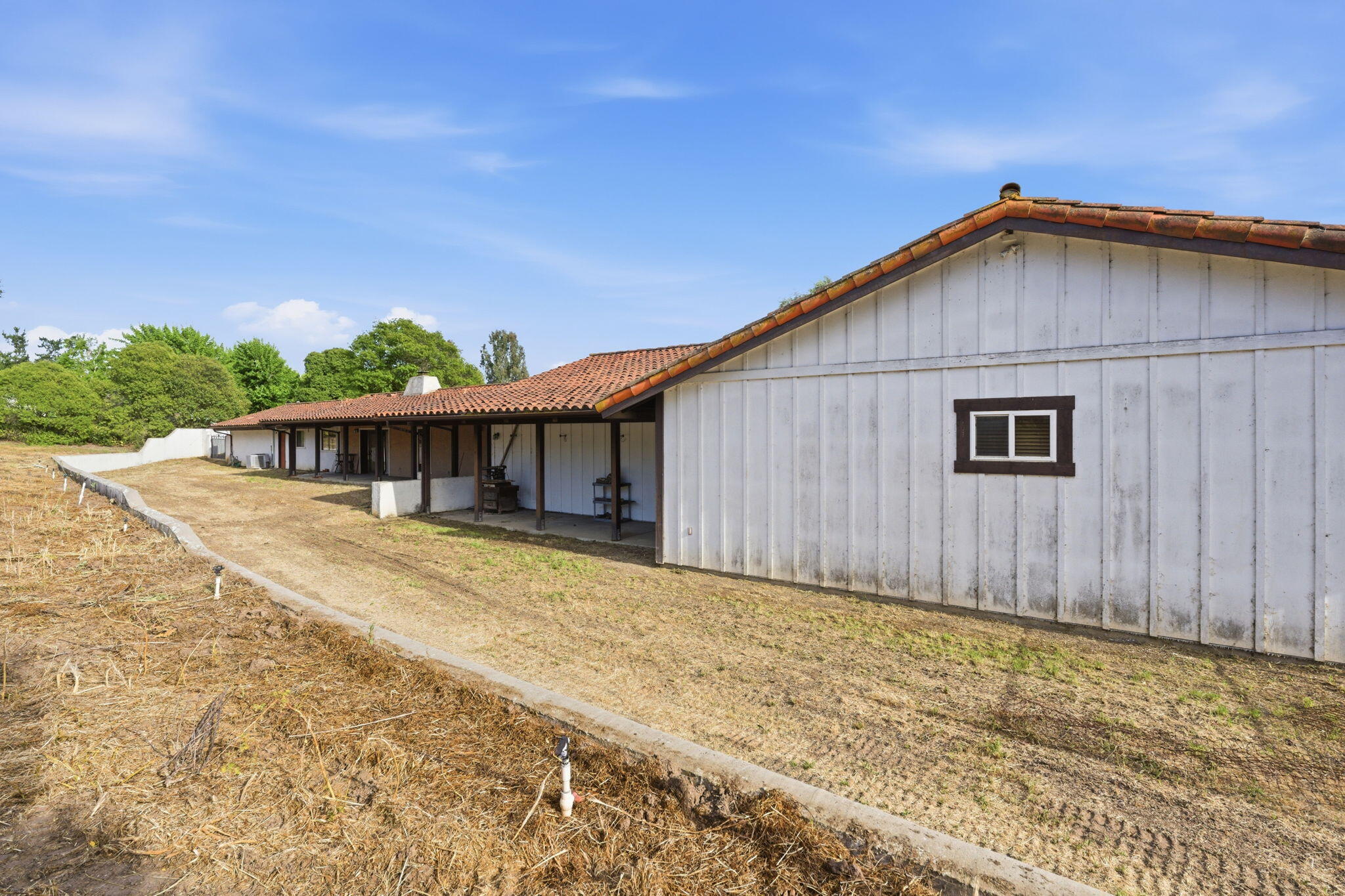 795 Entrance Road Solvang, CA 93463 - Photo 25 of 75 18-web-or-mls-795 Entrance Rd 127