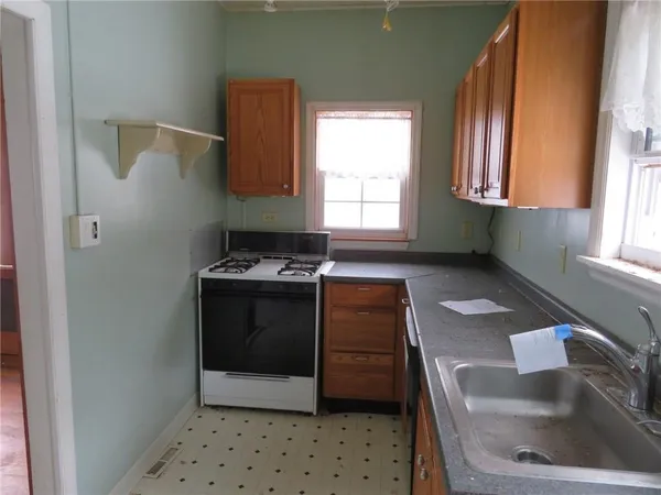 $79,900 | 2189 Dunn Station Road, Prosperity, PA 15329