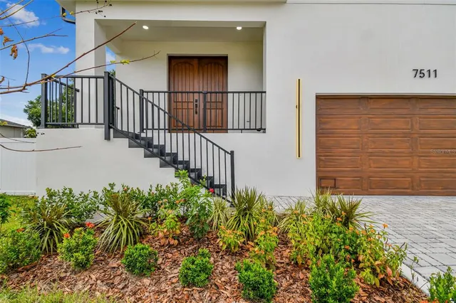 a view of a pathway of a house