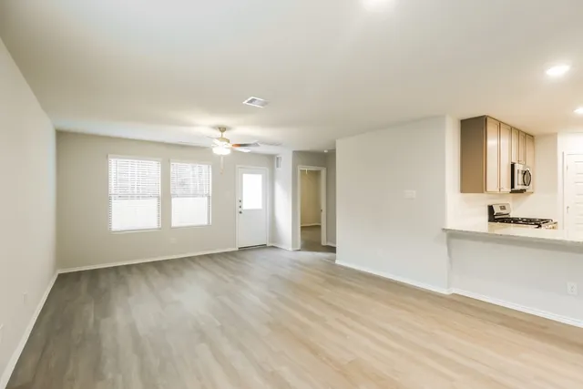 $1,599 | 24825 Scilla Way, Montgomery, TX 77316