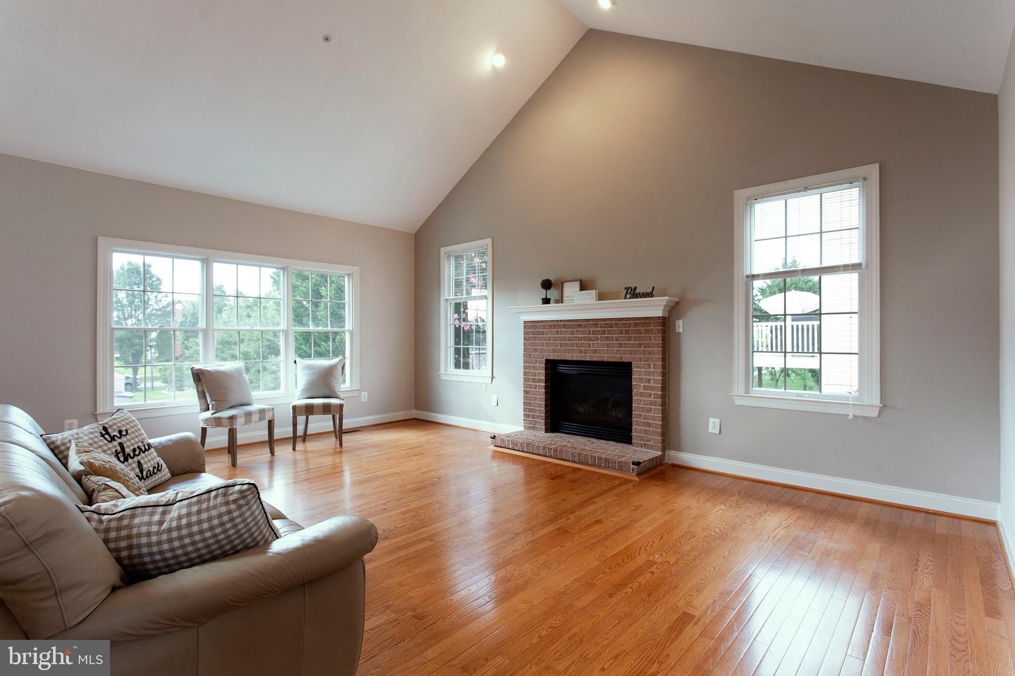 18326 Tapwood Road Boyds, MD 20841 - Photo 6 of 37 Gallery Image 6