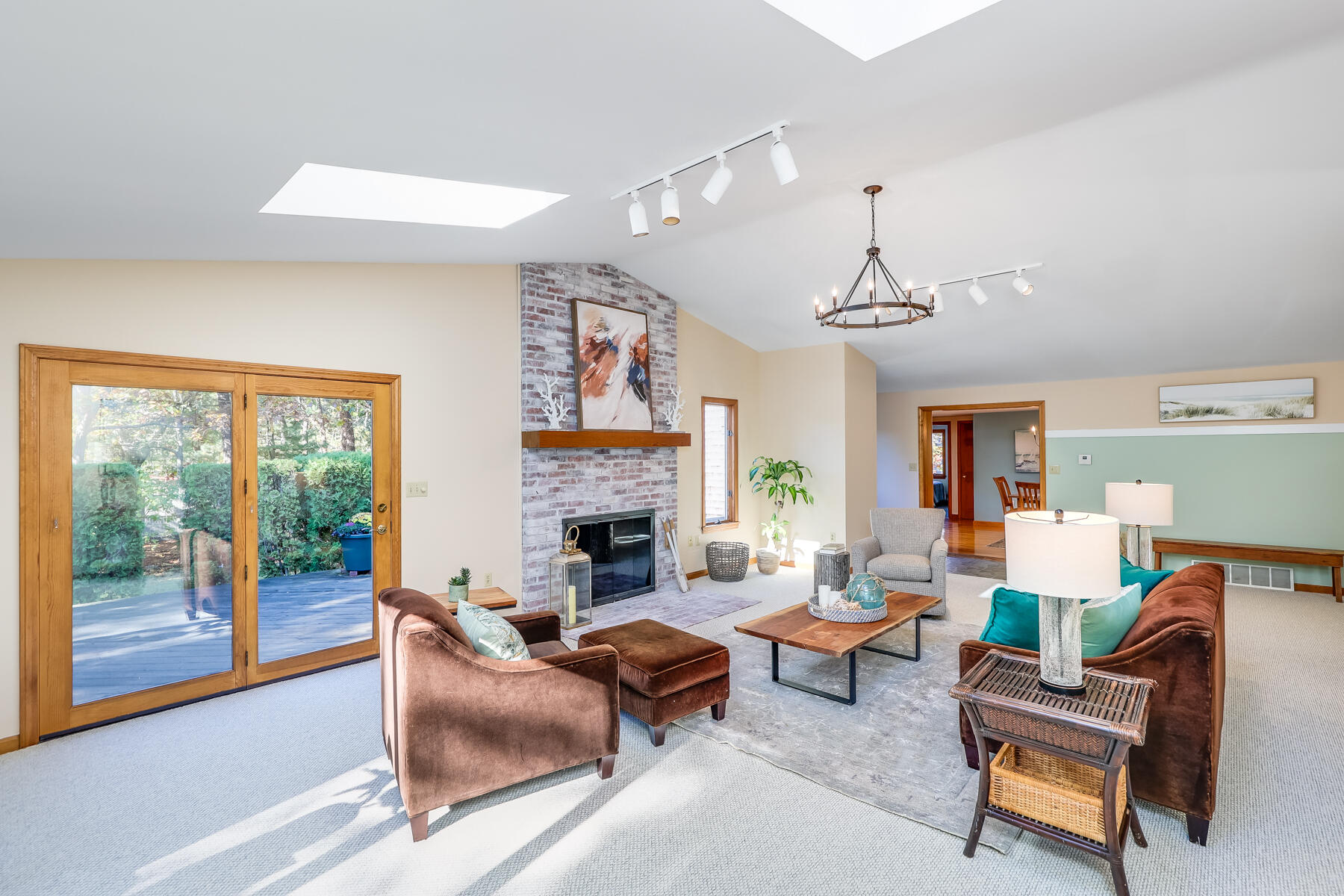1035 Great Pond Road Eastham, MA 02642 - Photo 11 of 55 Livingroom