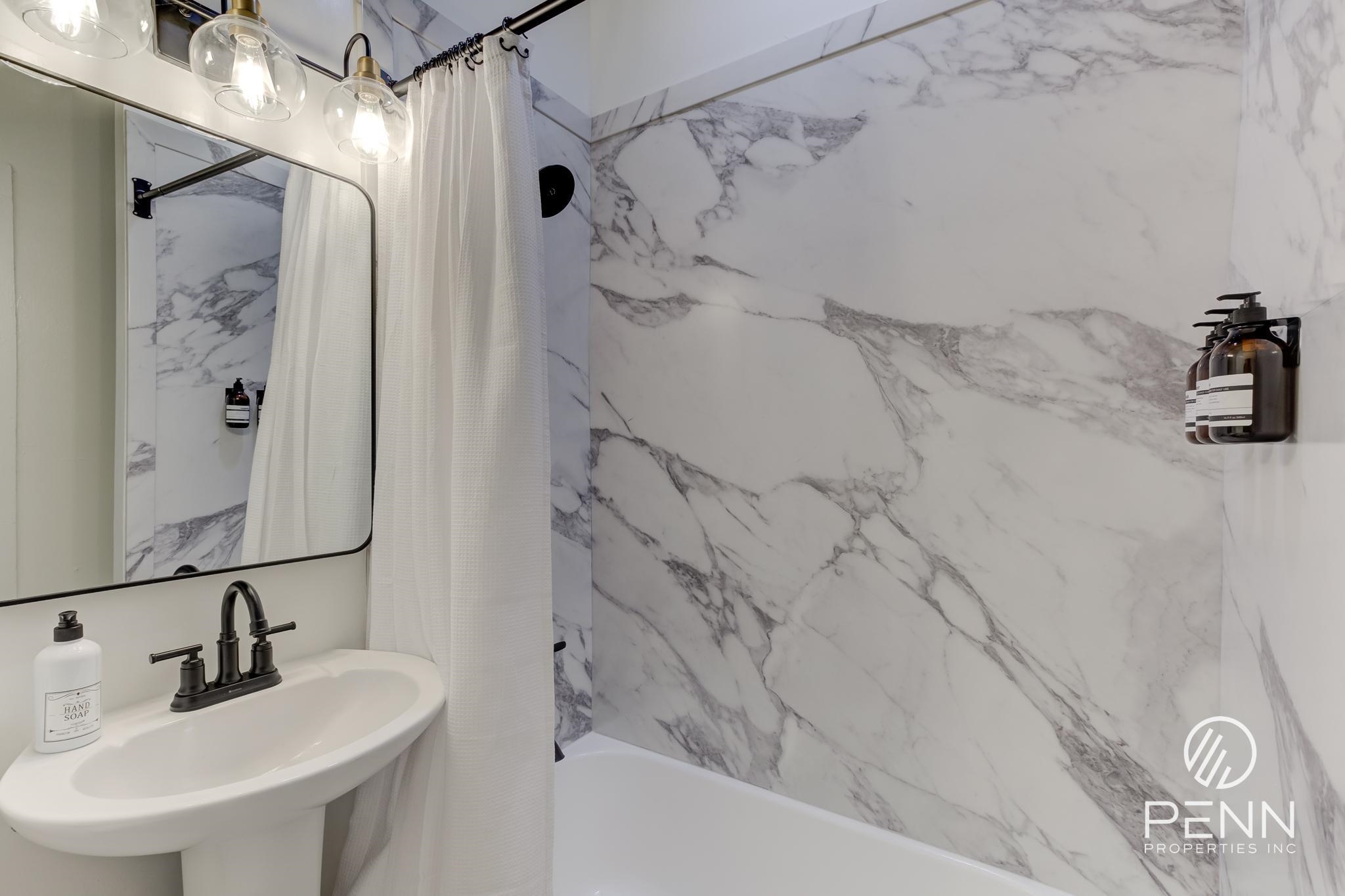 2033 Young Avenue Memphis, TN 38104 - Photo 17 of 34