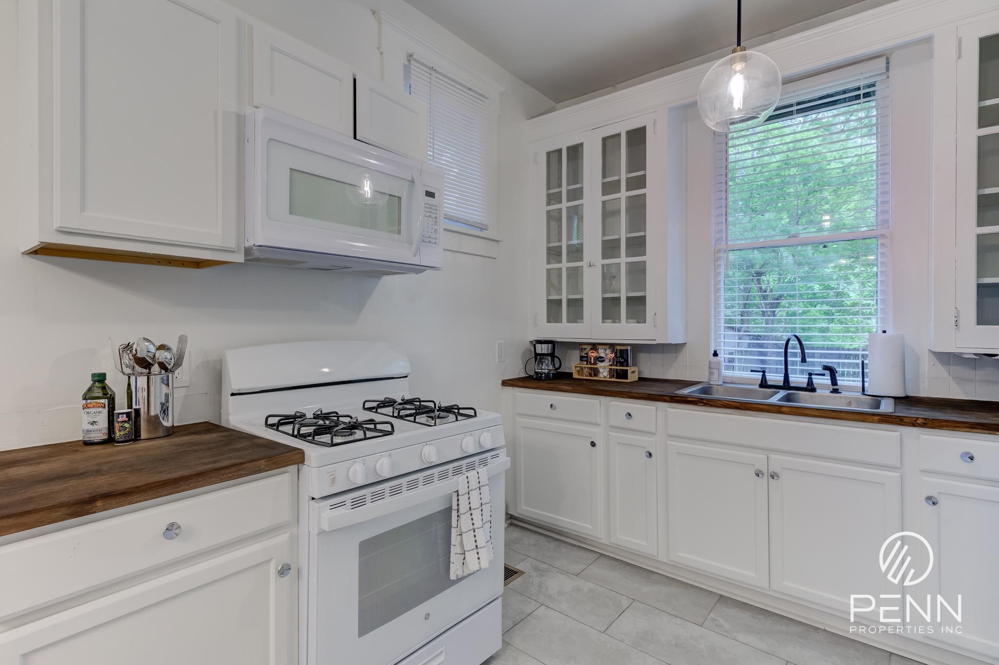 2033 Young Avenue Memphis, TN 38104 - Photo 8 of 34