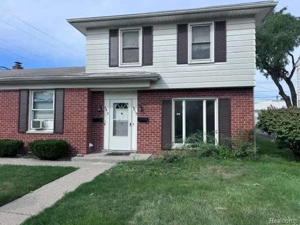 $1,350 | 4815 Briarwood Avenue, Royal Oak, MI 48073