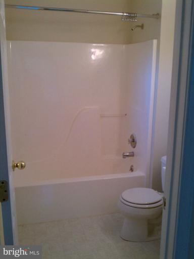 632 Broadneck Road Annapolis, MD 21409 - Photo 19 of 28 Bath (Master)