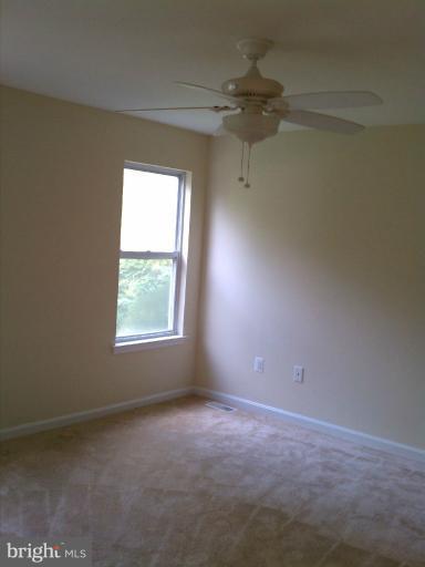 632 Broadneck Road Annapolis, MD 21409 - Photo 21 of 28 Bedroom (Master)