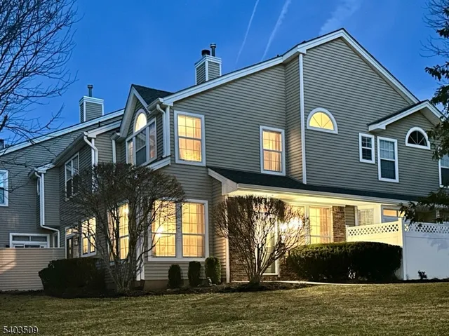 $540,000 | 17 Mallard Lane, Bedminster, NJ 07921