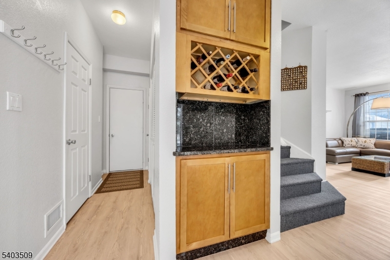 17 Mallard Lane Bedminster, NJ 07921 - Photo 11 of 17