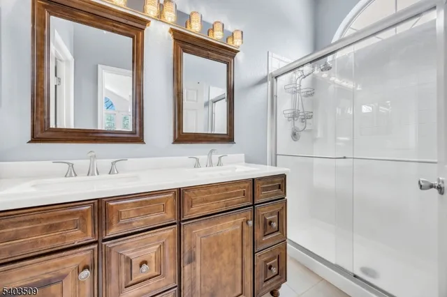 $540,000 | 17 Mallard Lane, Bedminster, NJ 07921