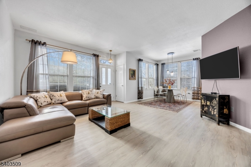 17 Mallard Lane Bedminster, NJ 07921 - Photo 9 of 17