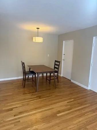 $2,450 | 10 Crescent Drive, Unit 5, Andover, MA 01810