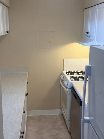 $2,450 | 10 Crescent Drive, Unit 5, Andover, MA 01810