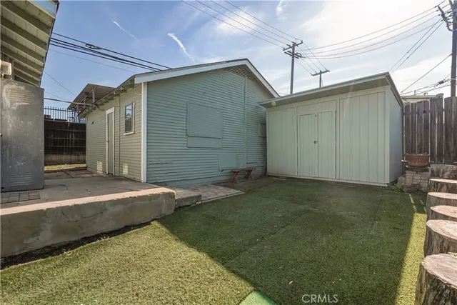 $699,000 | 240 East Eldridge Street, Long Beach, CA 90807