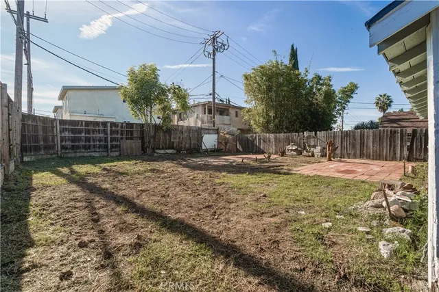 $699,000 | 240 East Eldridge Street, Long Beach, CA 90807