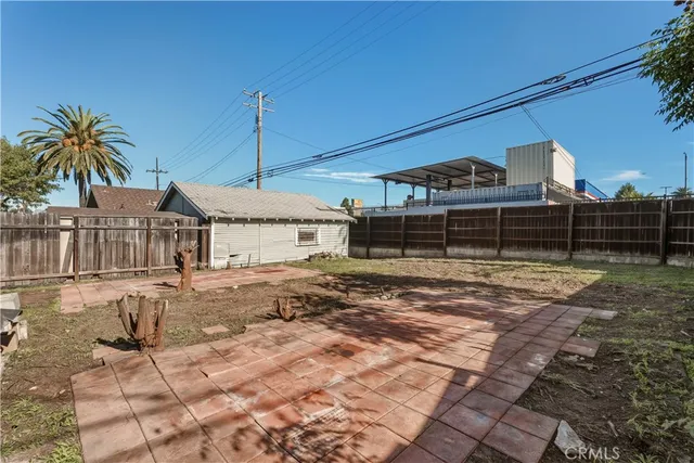 $699,000 | 240 East Eldridge Street, Long Beach, CA 90807