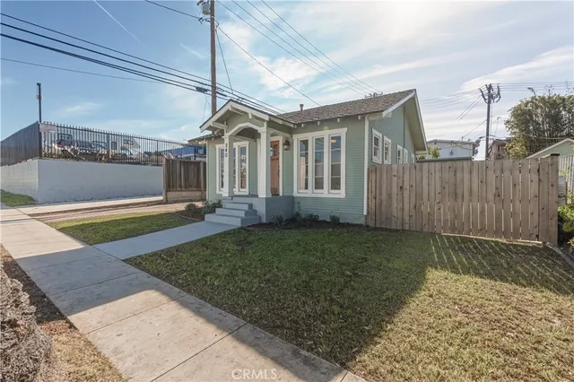 $699,000 | 240 East Eldridge Street, Long Beach, CA 90807