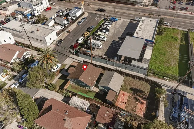 $699,000 | 240 East Eldridge Street, Long Beach, CA 90807