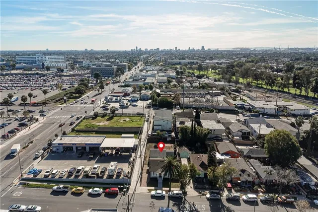 $699,000 | 240 East Eldridge Street, Long Beach, CA 90807