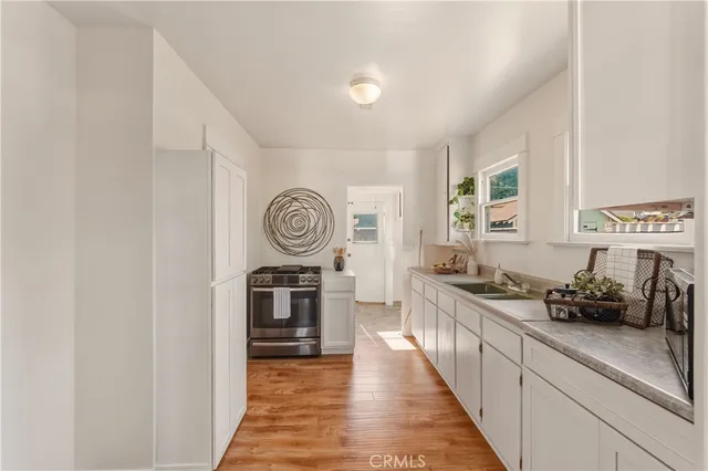 $699,000 | 240 East Eldridge Street, Long Beach, CA 90807